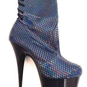GASOLINE GLAMOUR HEMI CUDA ANKLE BOOTS
